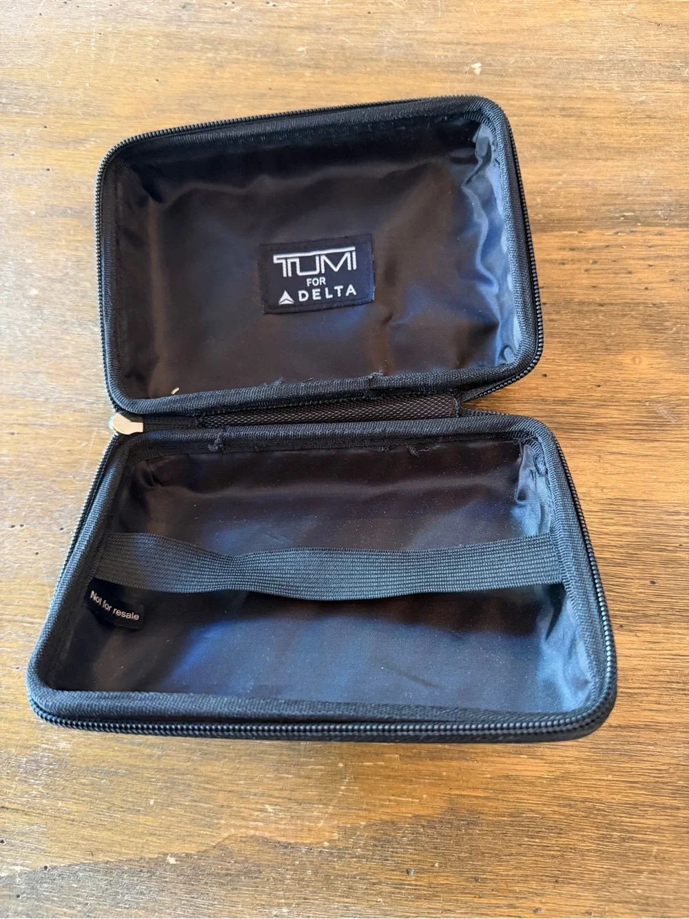 Tumi compact toiletry